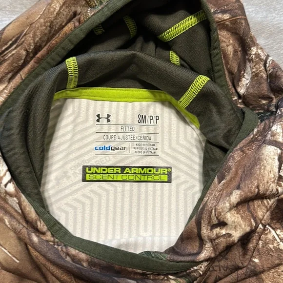 Under Armour Camo Cold Gear - Picture 3 of 3